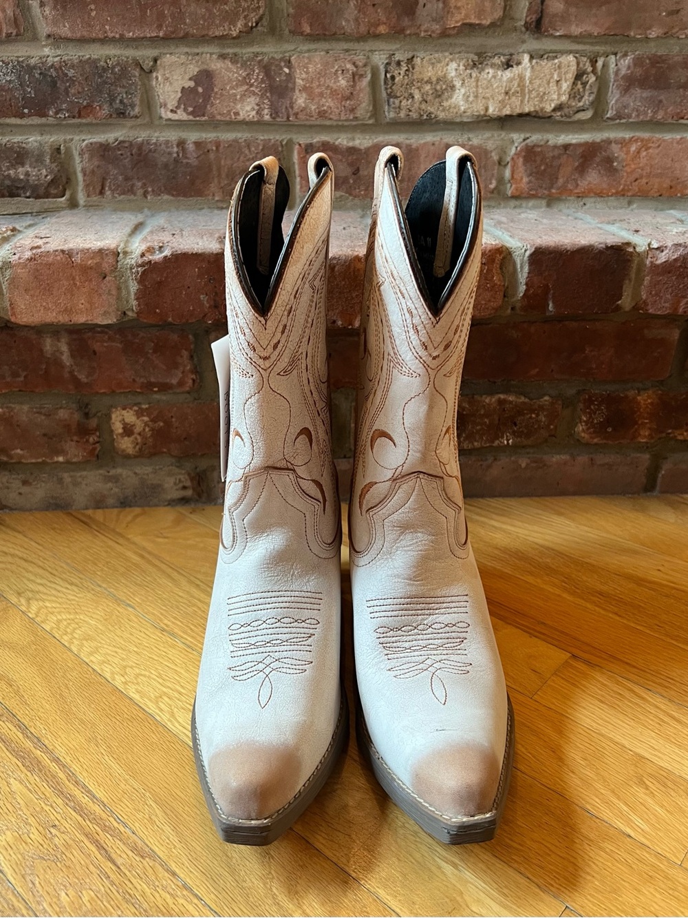 Sterling River Ivory & Brown Bohemian Moon Print Western Cowgirl Boots - Picture 2 of 13